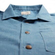 Laden Sie das Bild in den Galerie-Viewer, TEXTURED SKY BLUE HOLIDAY SHIRT