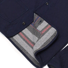 Load image into Gallery viewer, INDIGO QUILTED REVERSIBLE BLANKET-LINED JACKET (Indigo Diamond Quilt × Vintage Blanket Stripe)