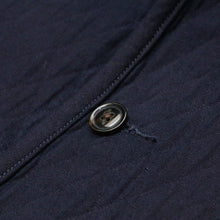 Load image into Gallery viewer, INDIGO QUILTED REVERSIBLE BLANKET-LINED JACKET (Indigo Diamond Quilt × Vintage Blanket Stripe)