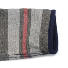 Load image into Gallery viewer, INDIGO QUILTED REVERSIBLE BLANKET-LINED JACKET (Indigo Diamond Quilt × Vintage Blanket Stripe)